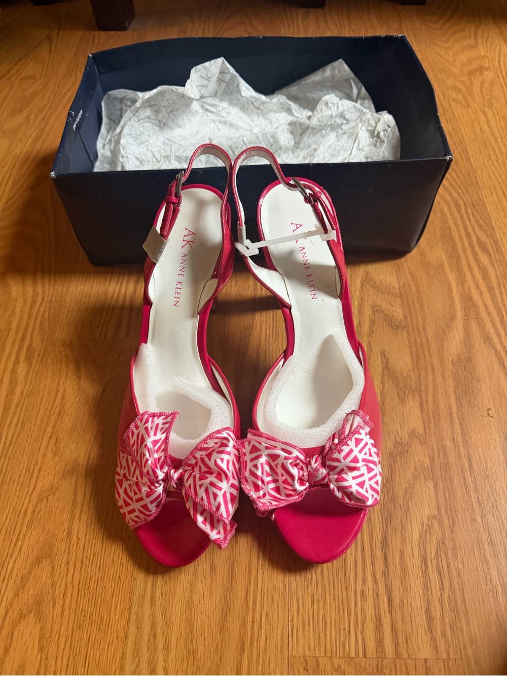 Anne Klein Pink Slingback Bow Heels